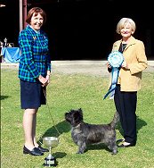 Yvonne Griffin of Newcastle with Grand Champion Joymont Gettysburg